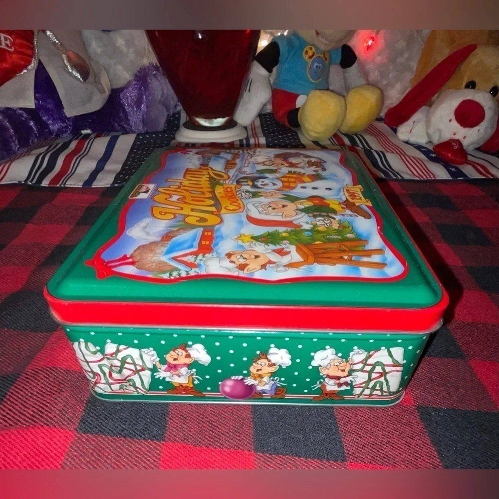 KEEBLER Vintage Holiday Cookies Tin 8 X 6 X 2